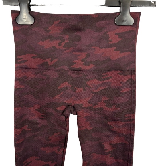 SPANX Leggings Camo Wine Seamless Size XS - Picture 5 of 7